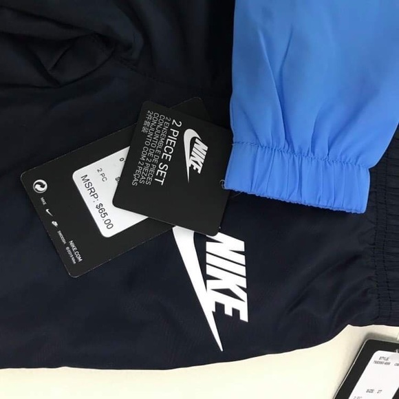 Nike wind breaker hoodie jacket with pants set - Picture 6 of 6